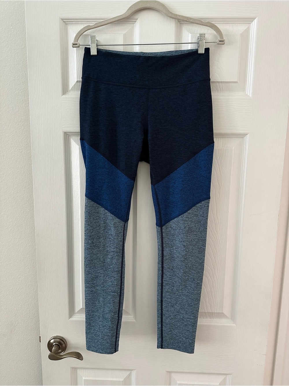 NWOT Outdoor Voices Colorblock Leggings - Navy, Royal & Heather - size M